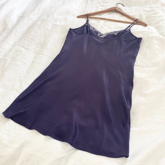 Calvin Klein Flirty Chemise Purple Slip Nighty - Picture 6 of 10